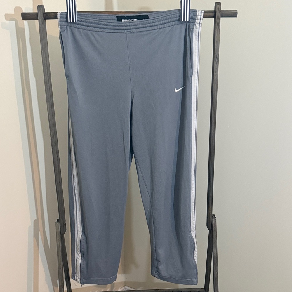 💵2/$10Bundle and Save💵 Nike | Men's Grey Jogging Pants